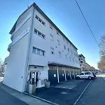 Montagehotel Living@Linz